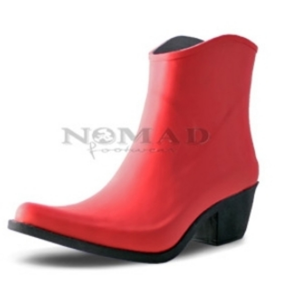 Rain Boots - NEW IN BOX - Picture 1 of 5